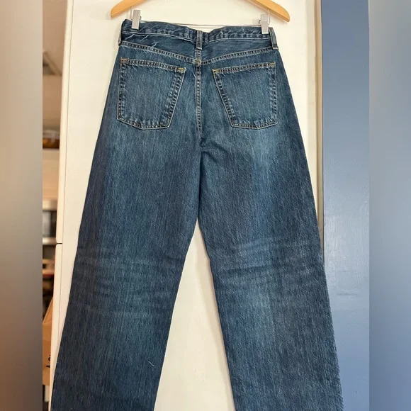 Target Dark Wash 90’s Baggy Denim Jeans and Cream t-shirt set - Picture 9 of 11